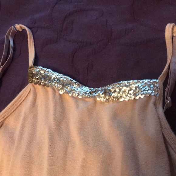 Top - Picture 2 of 2